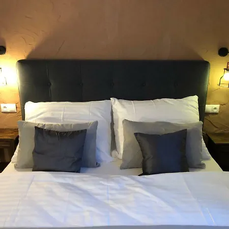 Pod Skalkou Guest house
