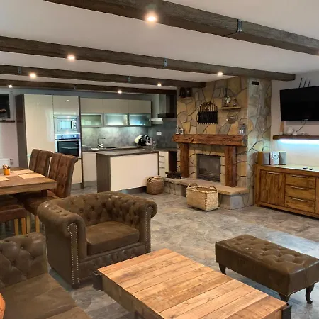 Pod Skalkou 3* Dolny Kubin